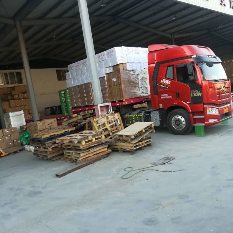 国际货运代理行业动态洞察：应对全球化挑战的新策略